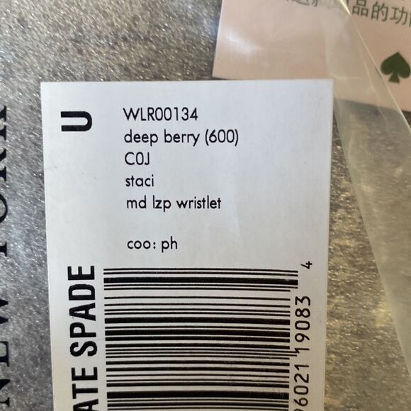 Kate Spade Staci Med Zip Wristlet saffiano leather do berry NWT IN PKG UNOPENED - Picture 5 of 6